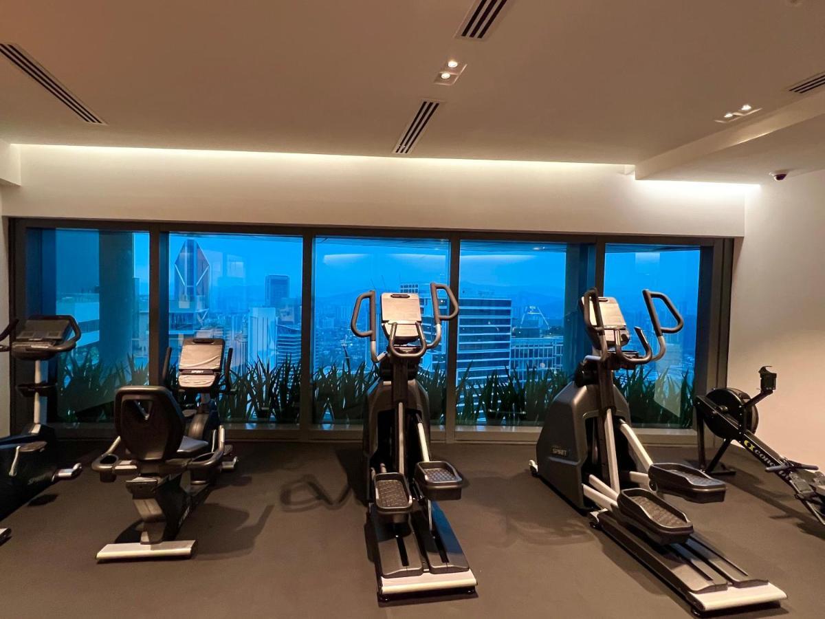 Crystal Suites At Eaton Klcc Kuala Lumpur Exterior photo